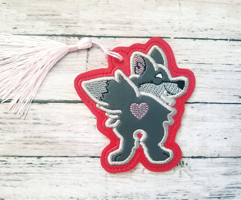 DIGITAL DOWNLOAD Applique Wolf Bookmark Ornament Gift Tag