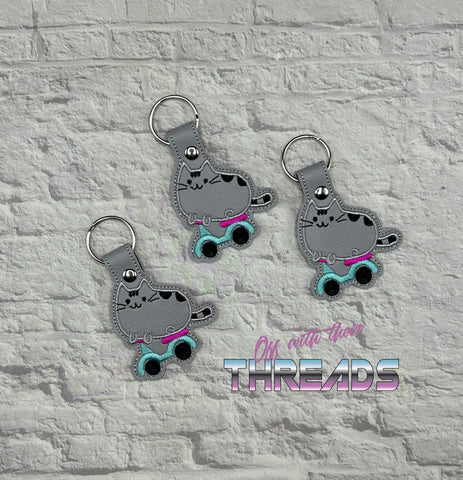 DIGITAL DOWNLOAD Scooter Kitty Snap Tab Key Chain