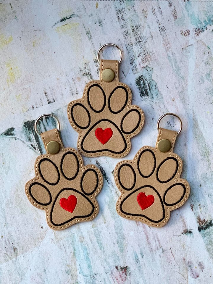 4x4 DIGITAL DOWNLOAD Heart Paw Snap Tab