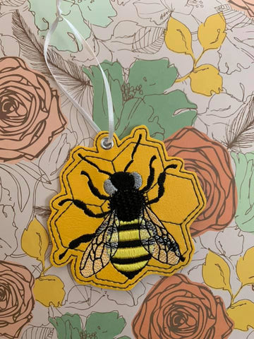 4x4 DIGITAL DOWNLOAD Honey Bee Ornament