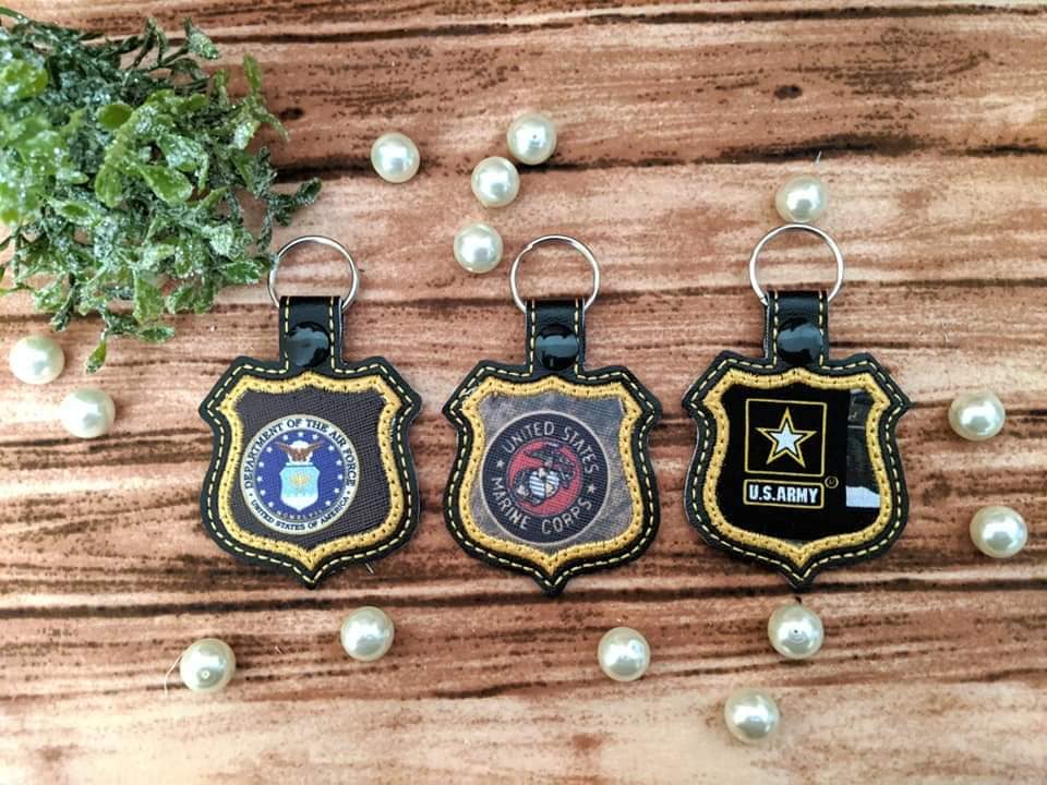 4x4 DIGITAL DOWNLOAD Applique Shield Snap Tab