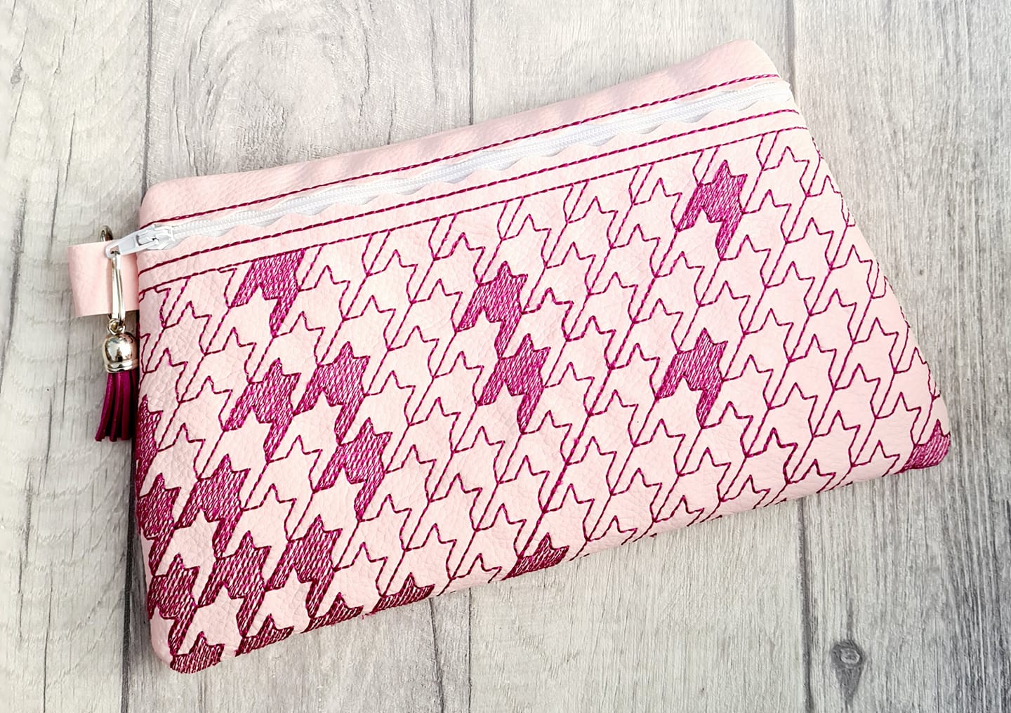 DIGITAL DOWNLOAD Charli Houndstooth Clutch