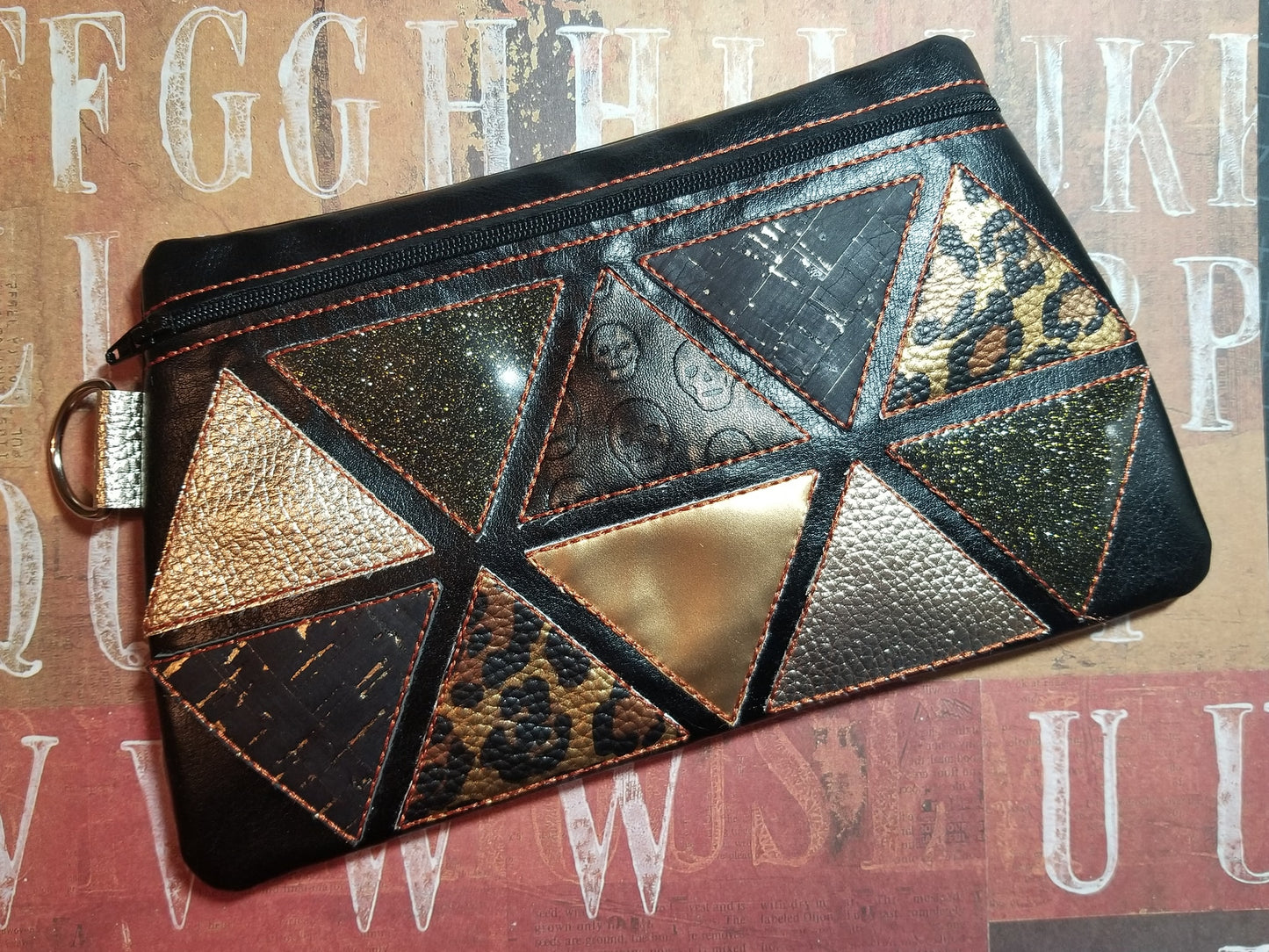 DIGITAL DOWNLOAD Triangulate Clutch Applique Zippered Bag Lined and Unlined