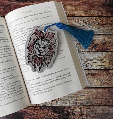 DIGITAL DOWNLOAD Geometric Lion Bookmark